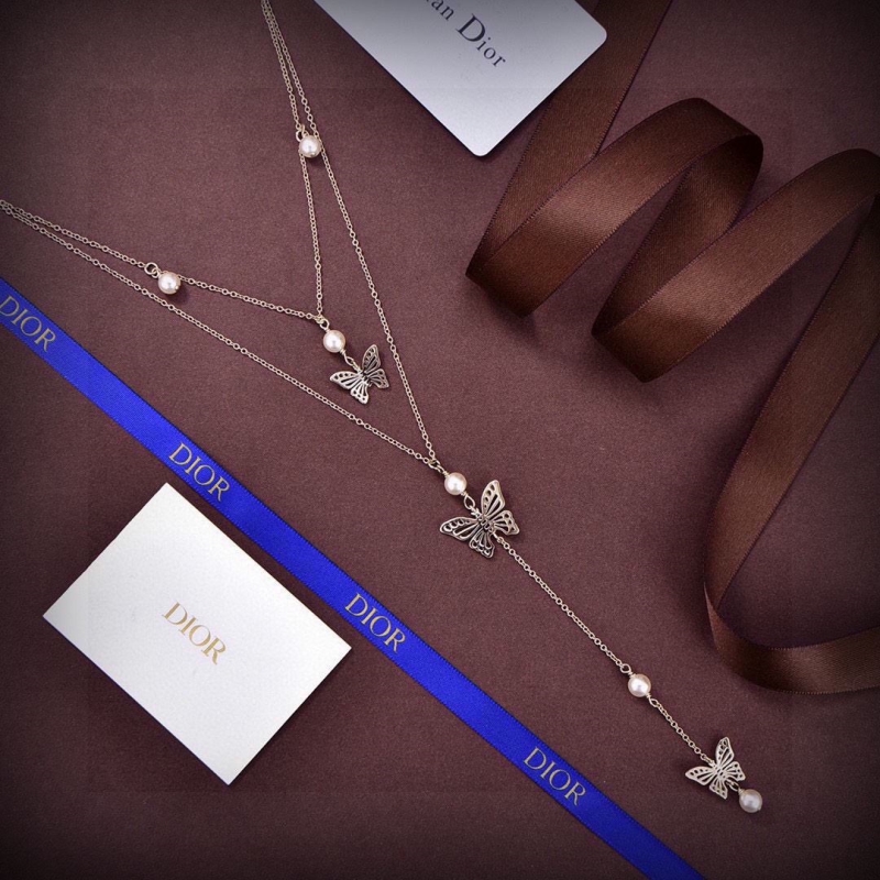 chr1st1an D10r necklaces